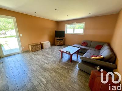 Maison - 176 m² - 8 pièces