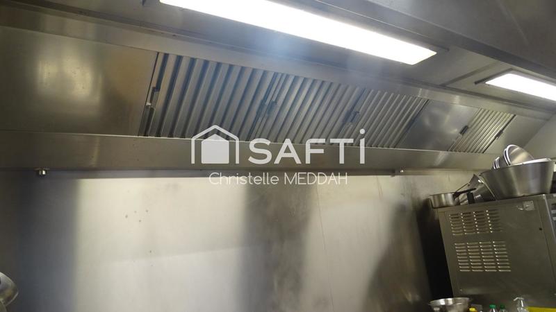 Local commercial - 217 m² - 8 pièces