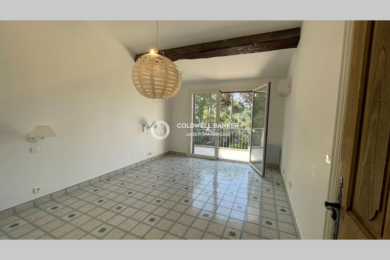 Villa - 300 m² - 8 pièces