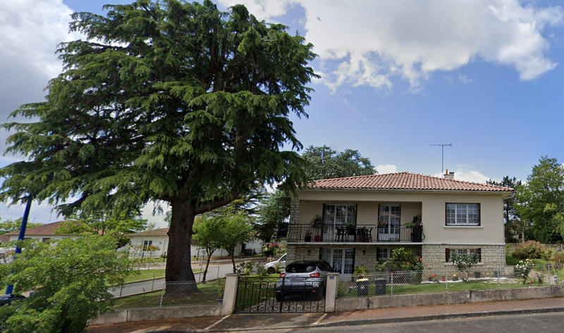 Maison - 200 m² - 8 pièces