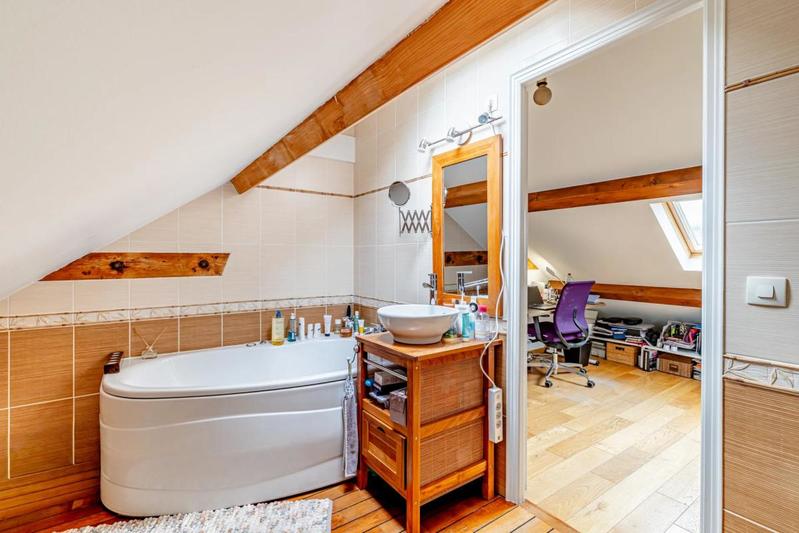 Pavillon - 148 m² - 6 pièces