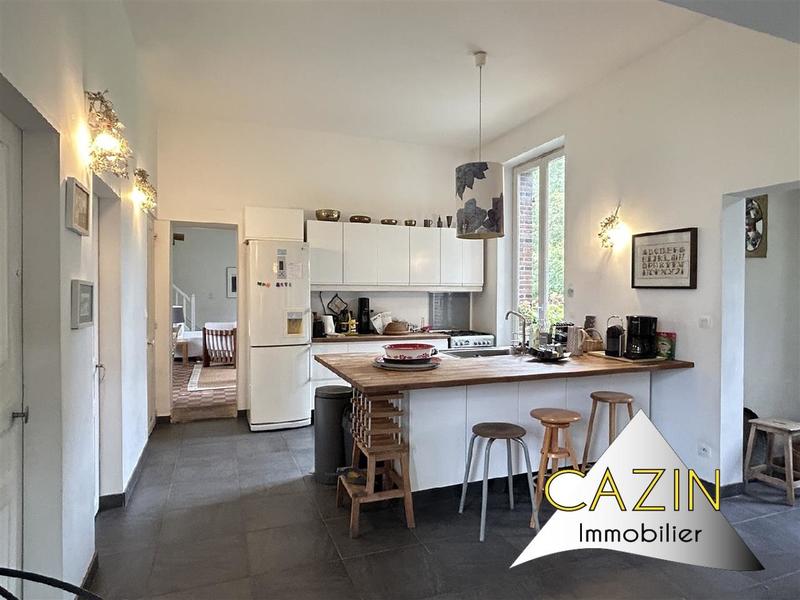 Maison - 265 m² - 11 pièces