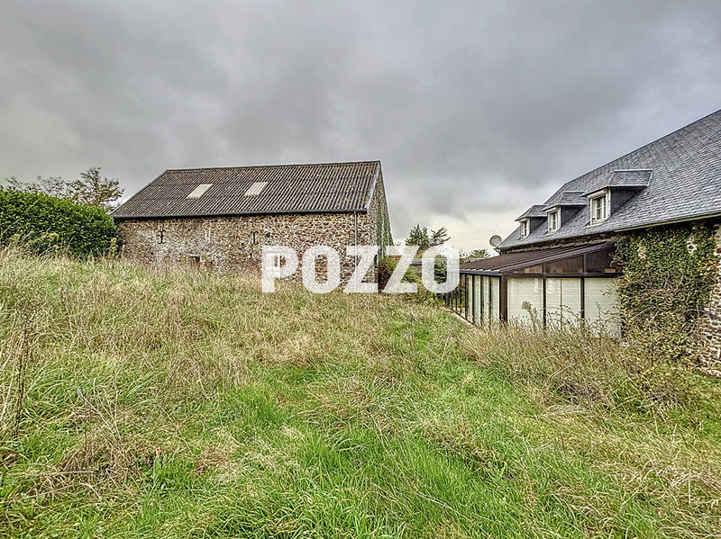 Maison - 176 m² - 9 pièces