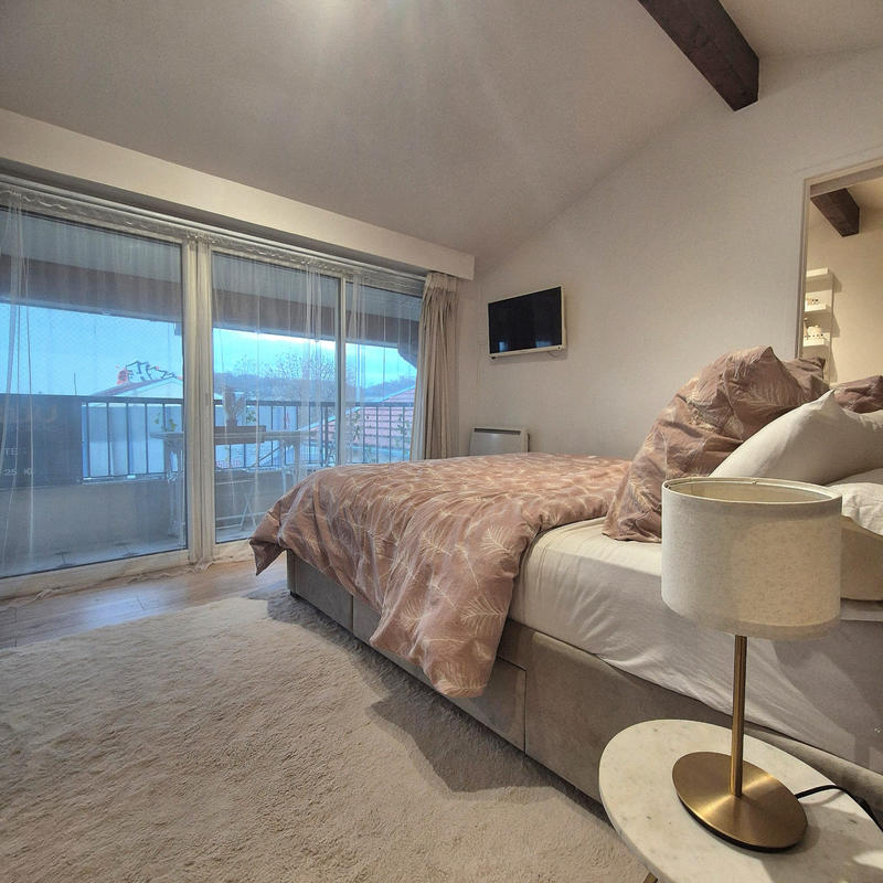 Appartement - 75 m² - 3 pièces