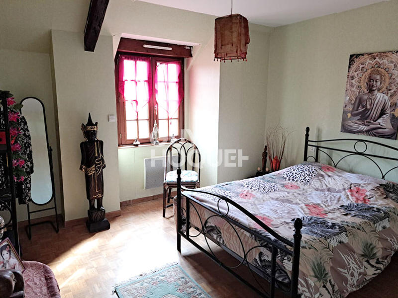 Maison - 230 m² - 8 pièces