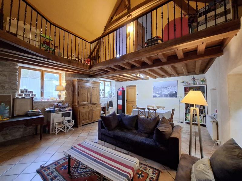 Maison - 136 m² - 4 pièces