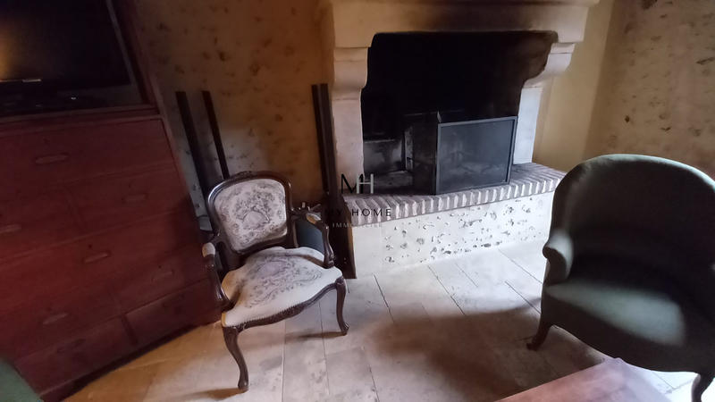 Maison - 320 m² - 18 pièces