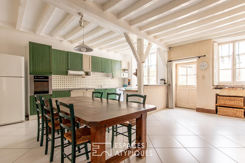 Maison - 290 m² - 9 pièces