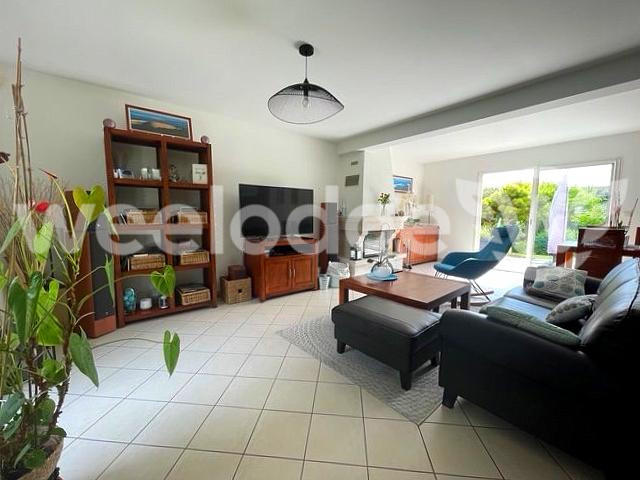 Maison traditionnelle - 140 m² - 6 pièces