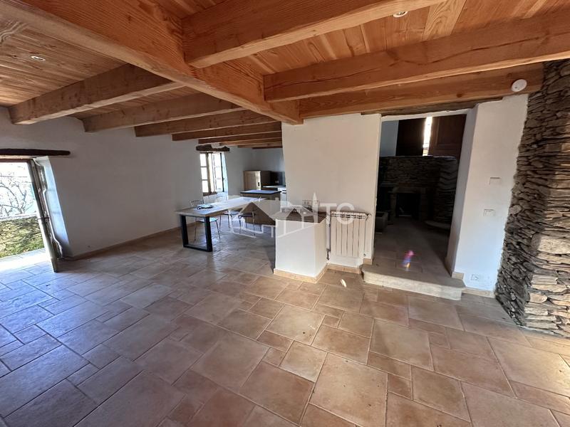 Corps de ferme - 329 m² - 16 pièces