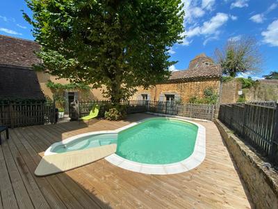 Maison de ville - 334 m² - 7 pièces