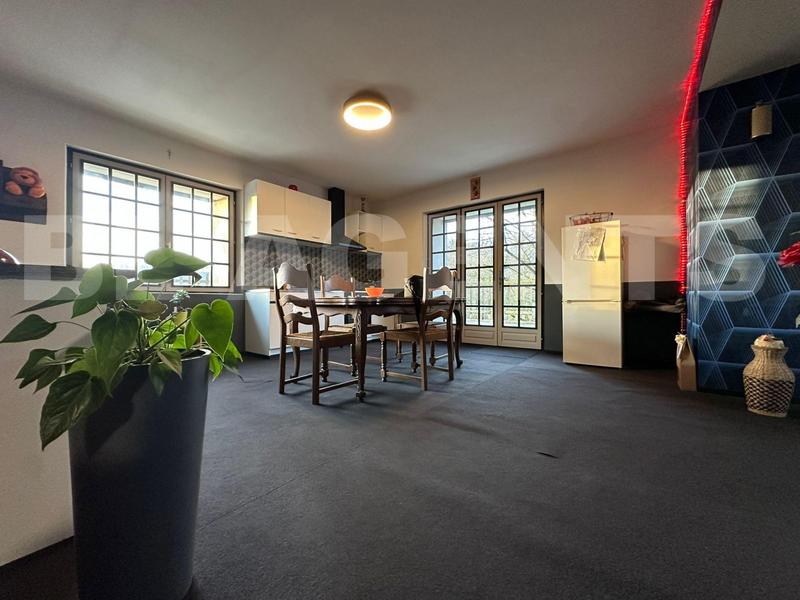 Maison - 182 m² - 5 pièces