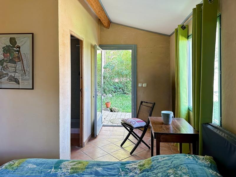 Maison - 221 m² - 6 pièces