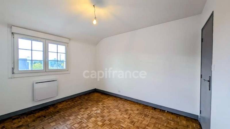 Maison - 111 m² - 6 pièces