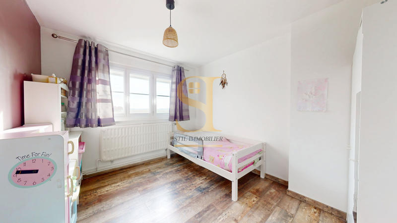 Maison - 99 m² - 6 pièces