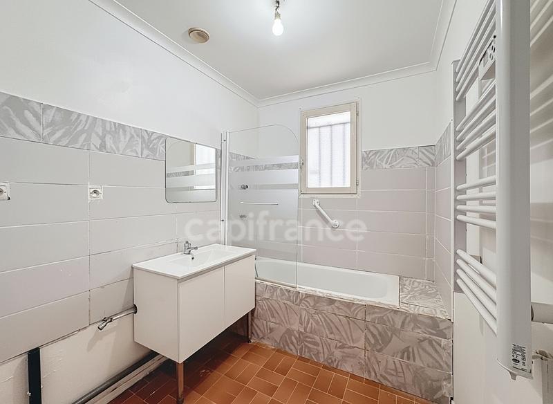 Maison - 81 m² - 5 pièces