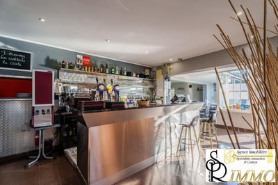 Fonds de commerce - Local commercial - 384 m²
