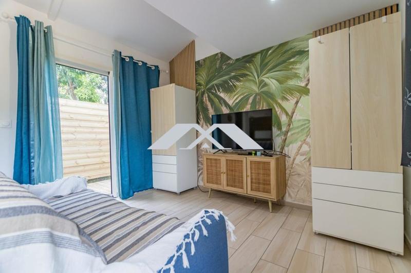 Studio - 30 m² - 1 pièce