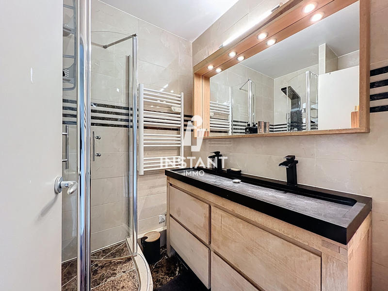 Appartement - 82 m² - 4 pièces