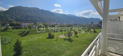 Appartement - 76 m² - 4 pièces