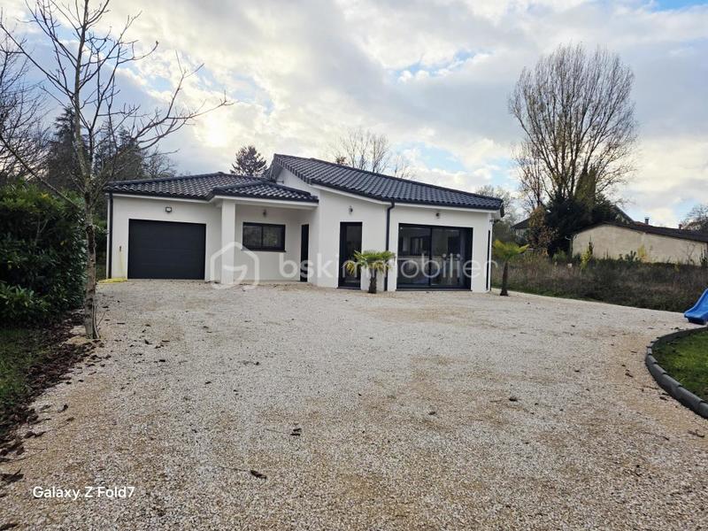 Maison - 100 m² - 4 pièces