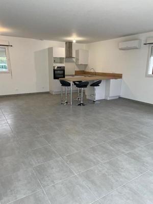 Maison - 94 m² - 4 pièces