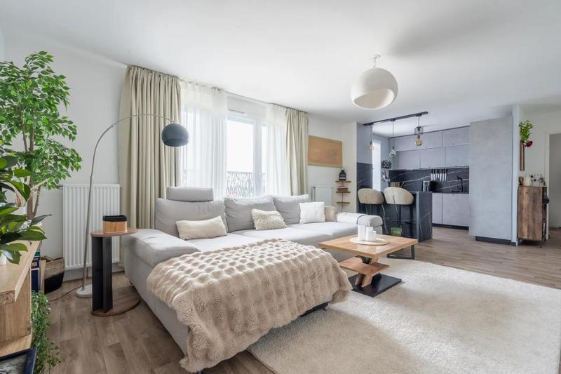 Appartement - 85 m² - 4 pièces