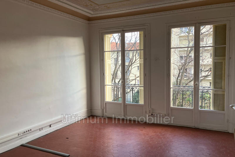 Appartement - 150 m² - 5 pièces