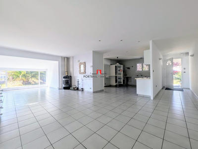 Maison - 170 m² - 6 pièces