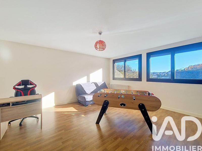 Maison de maîtres - 275 m² - 12 pièces