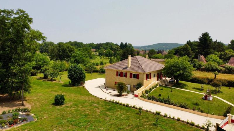 Maison - 163 m² - 4 pièces