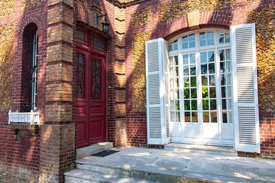 Propriété - 291 m² - 13 pièces