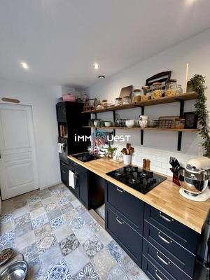 Maison - 102 m² - 4 pièces