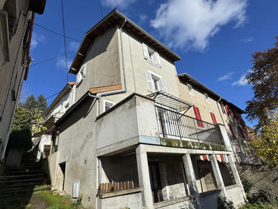 Maison - 95 m² - 6 pièces