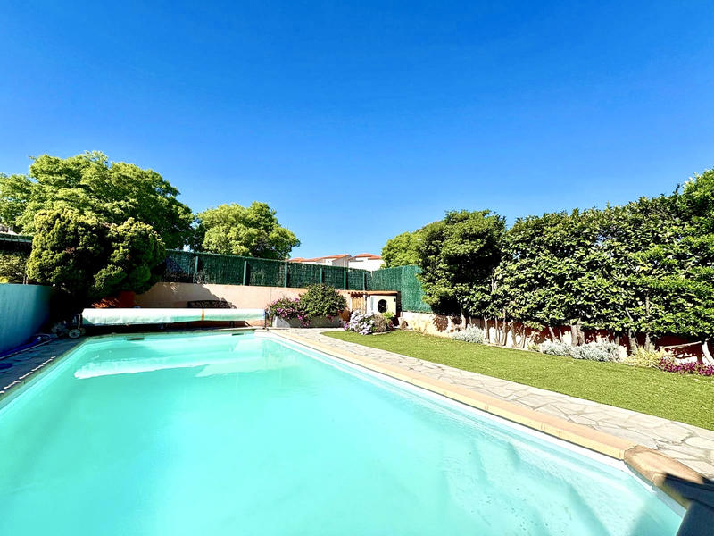 Villa - 180 m² - 7 pièces