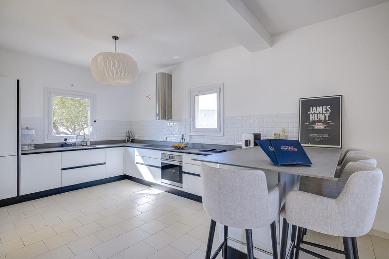 Villa - 220 m² - 6 pièces