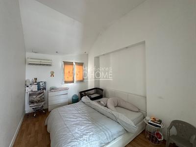 Appartement - 99 m² - 5 pièces