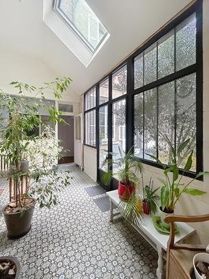 Maison de maîtres - 590 m² - 12 pièces