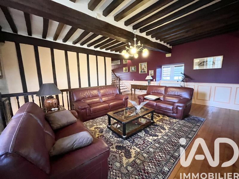 Maison - 200 m² - 8 pièces