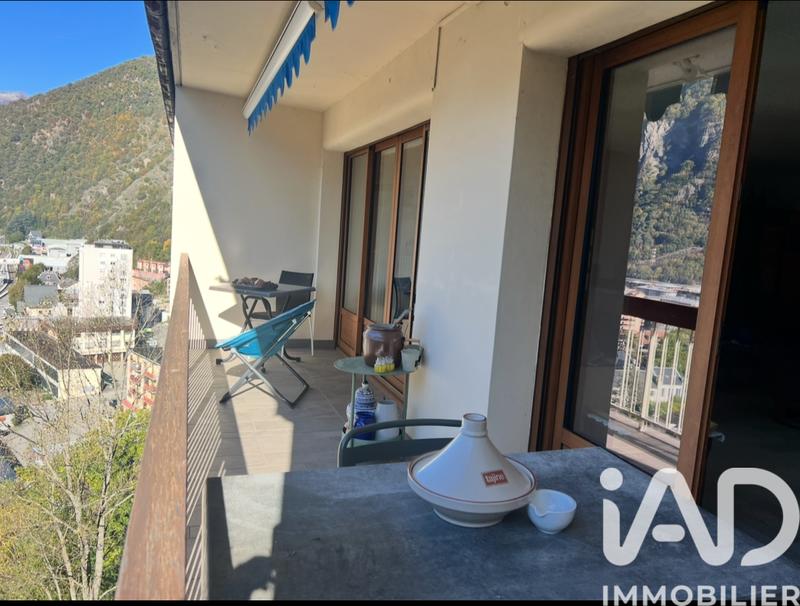 Appartement - 100 m² - 5 pièces