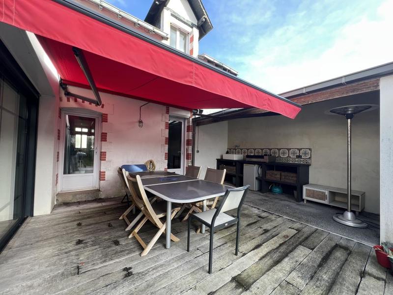 Maison de ville - 179 m² - 7 pièces