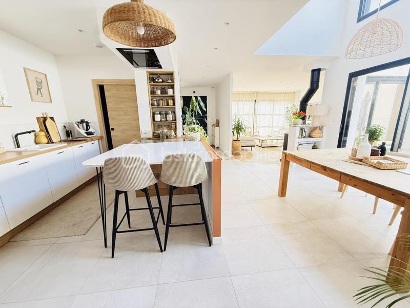 Maison - 149 m² - 6 pièces