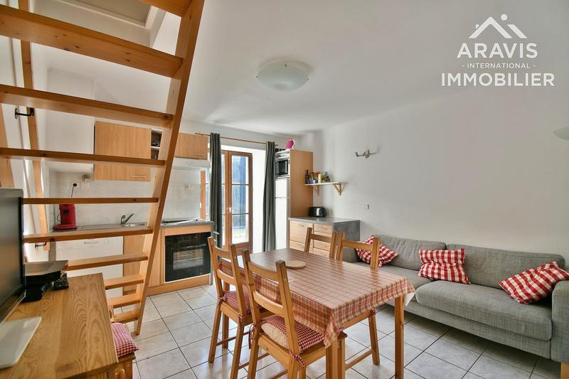 Corps de ferme - 360 m² - 5 pièces