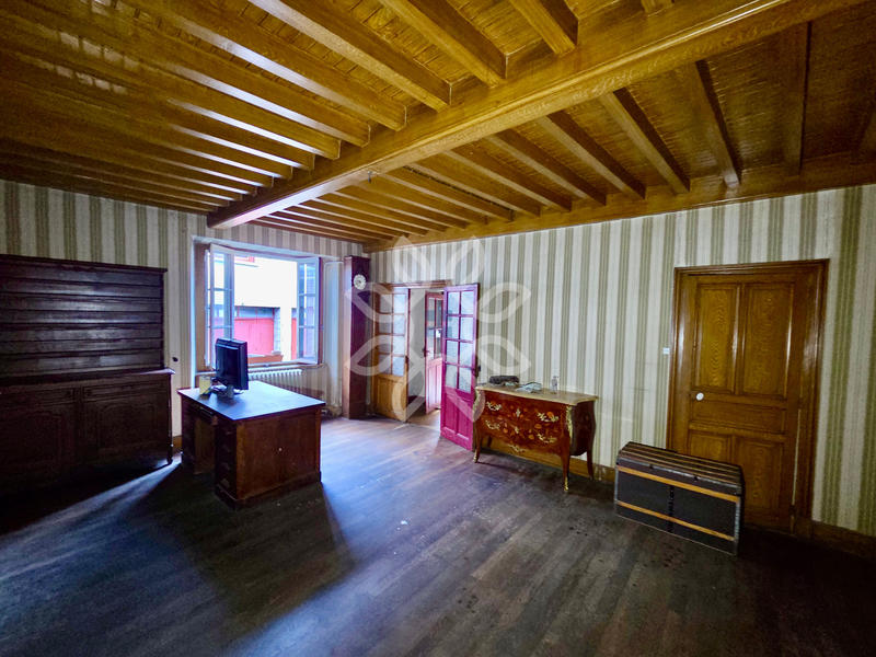 Immeuble - 305 m² - 20 pièces