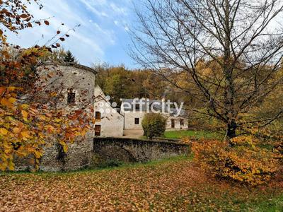 Demeure - 130 m² - 5 pièces