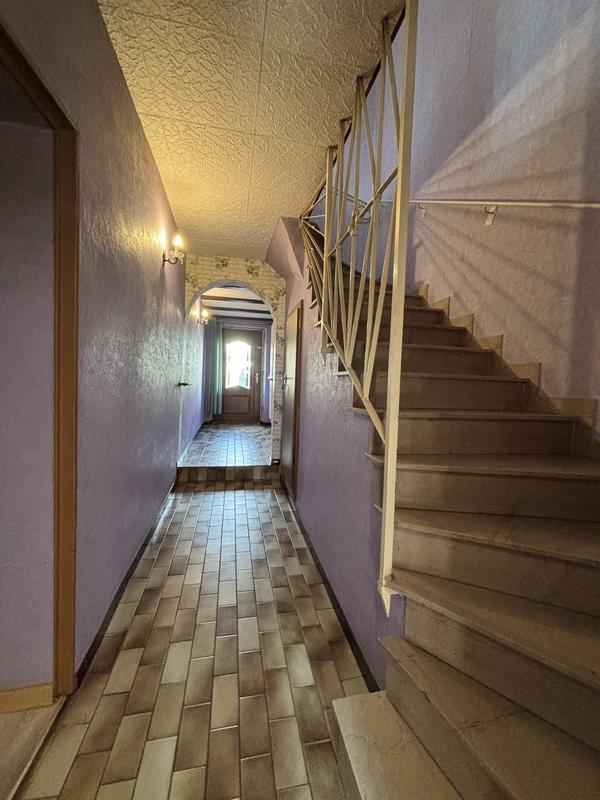 Maison traditionnelle - 142 m² - 7 pièces