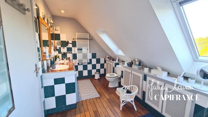 Maison - 160 m² - 6 pièces