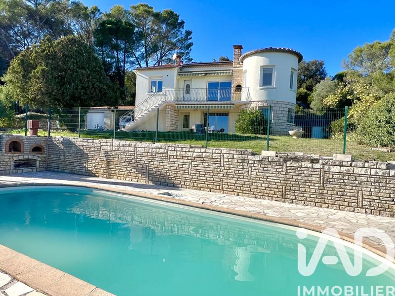 Maison - 193 m² - 8 pièces