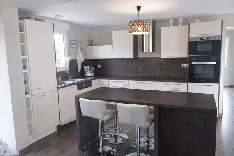 Maison - 170 m² - 8 pièces