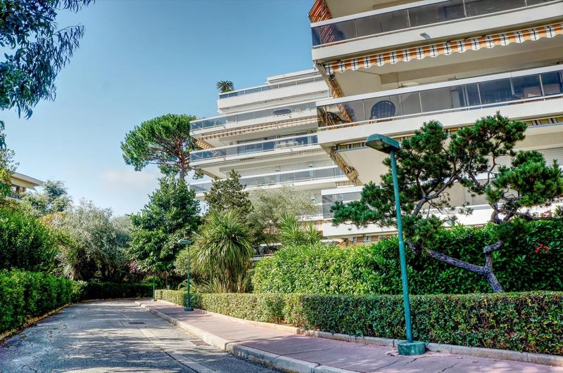 Appartement - 75 m² - 3 pièces